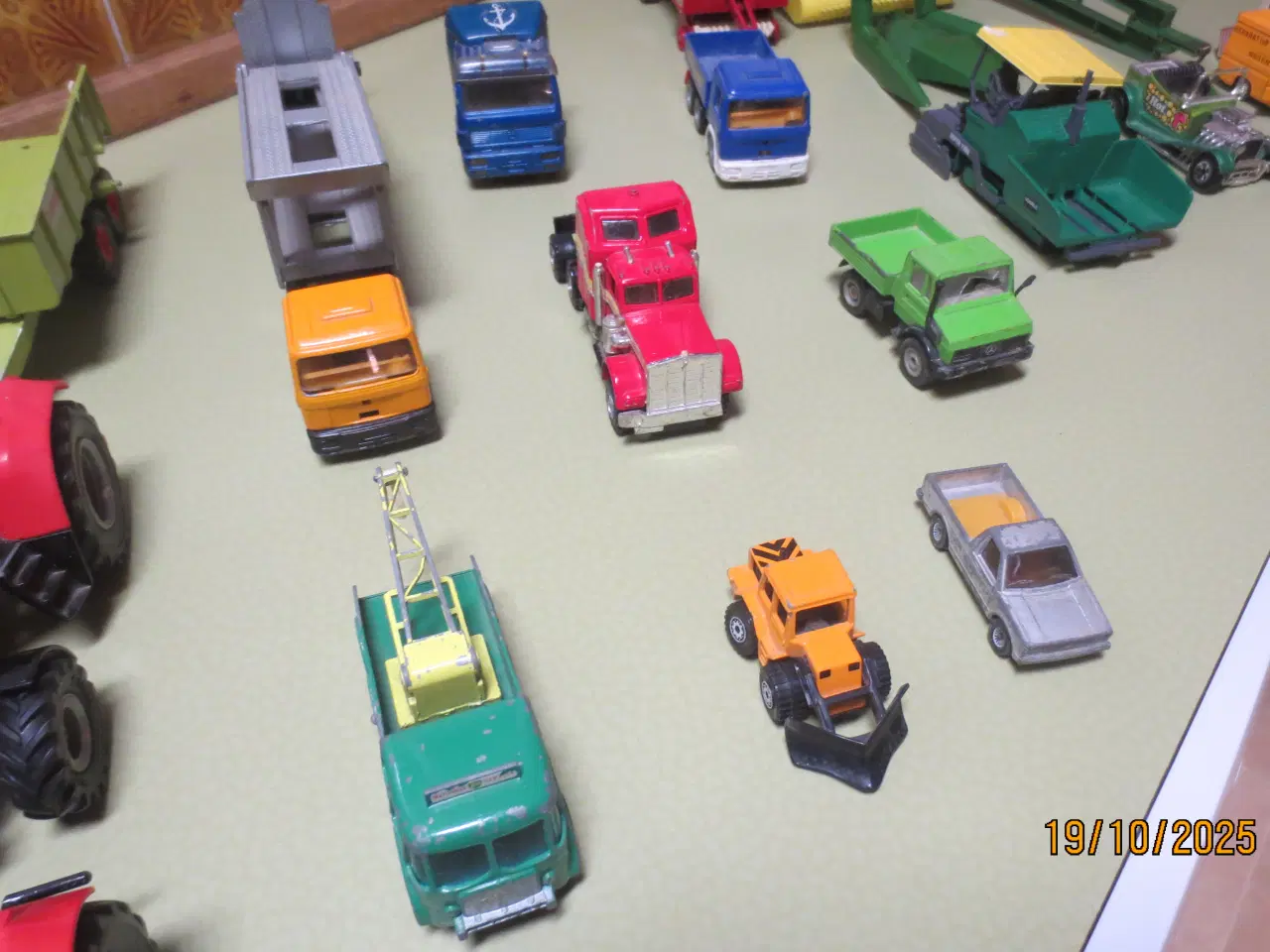 Billede 4 - Modeltraktor Og Model lastbiler i SIKU /ERTL 
