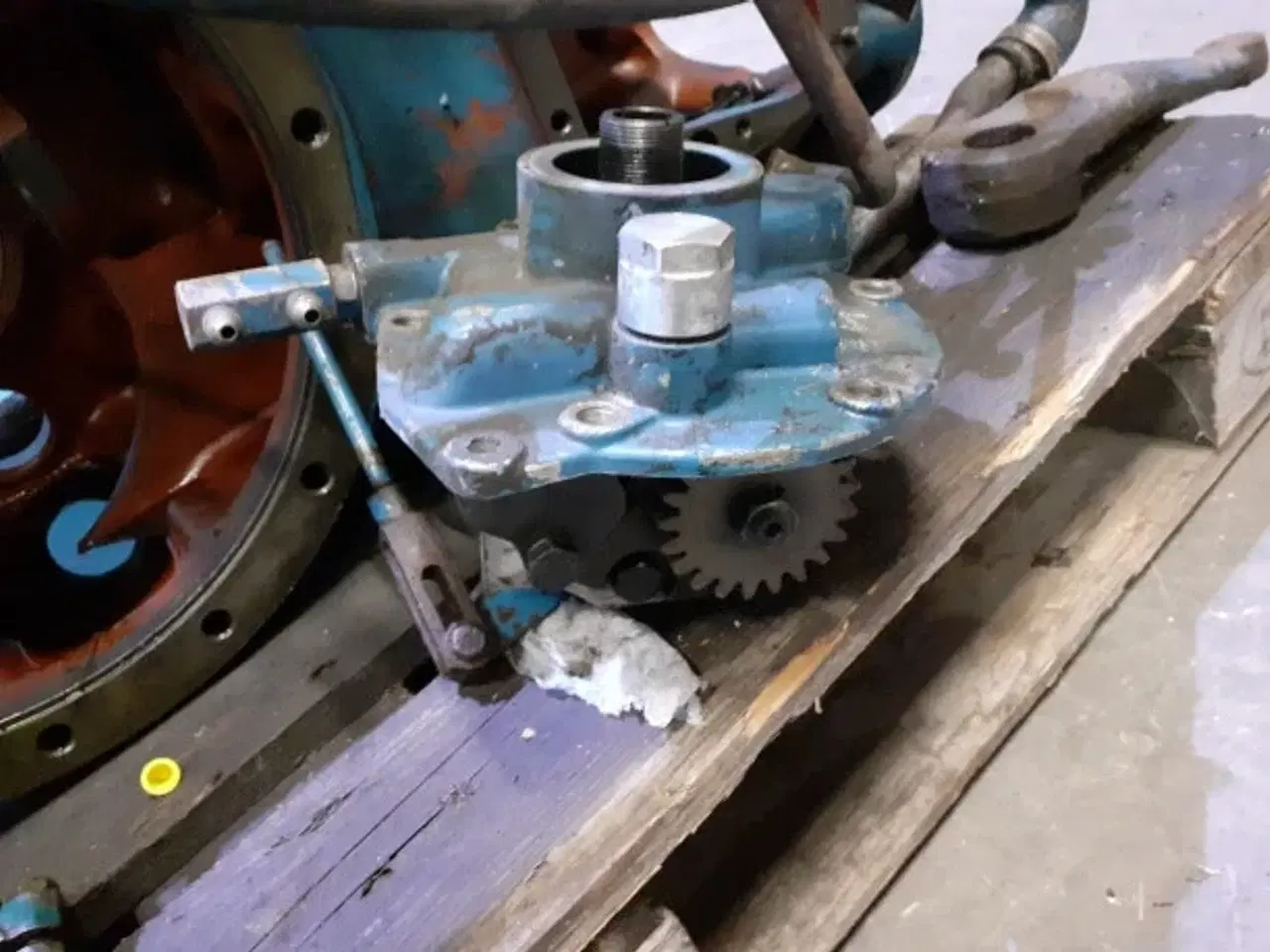 Billede 3 - Ford 6710 Bagtøj