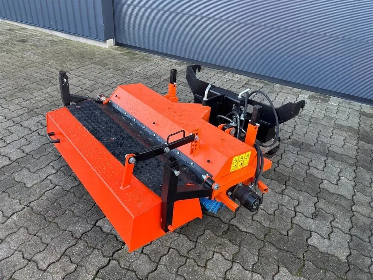 Billede 1 - - - - hydraulisk kost med opsamler