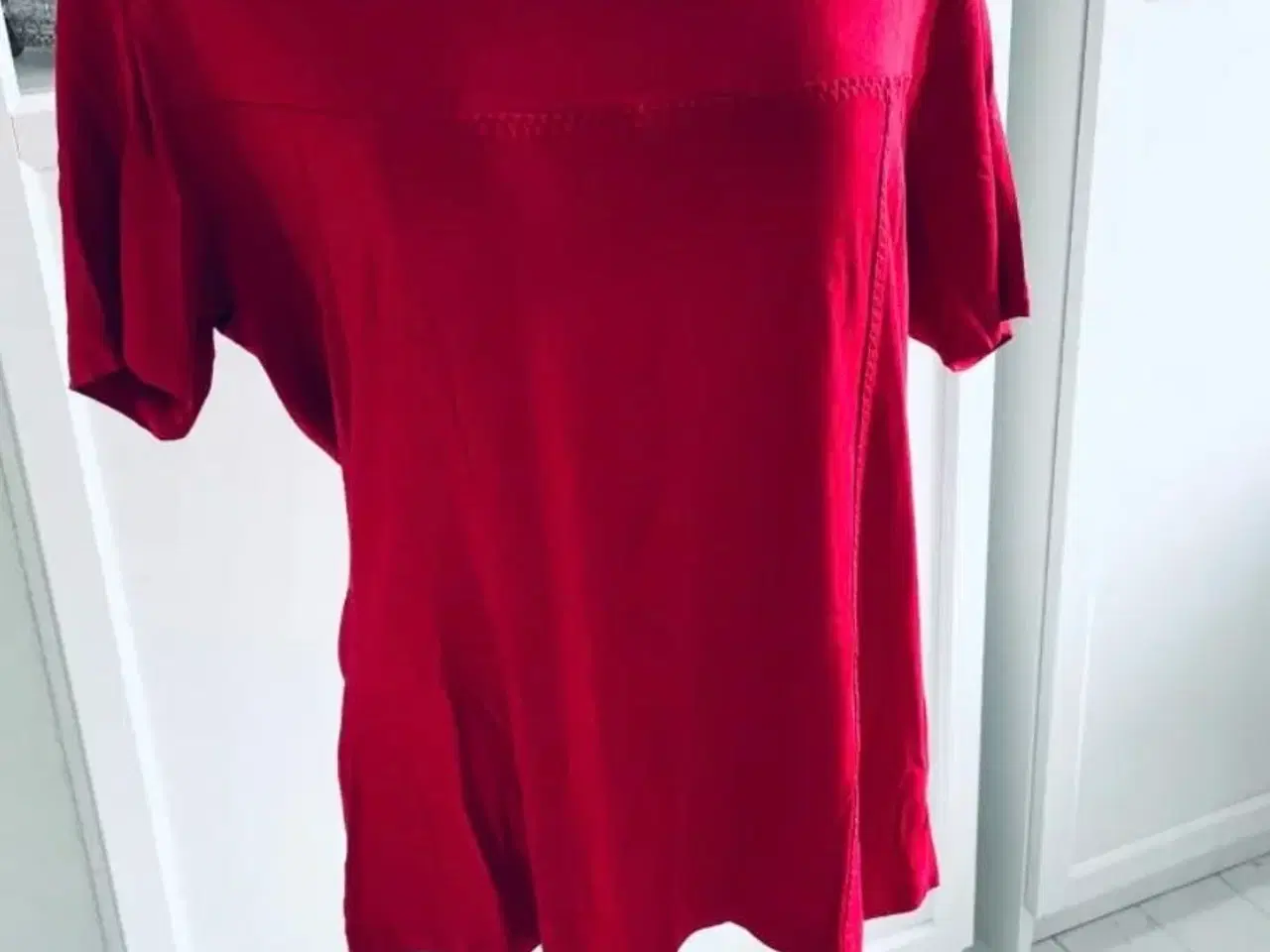 Billede 3 - Rød T-shirt næsten som NY z-biz