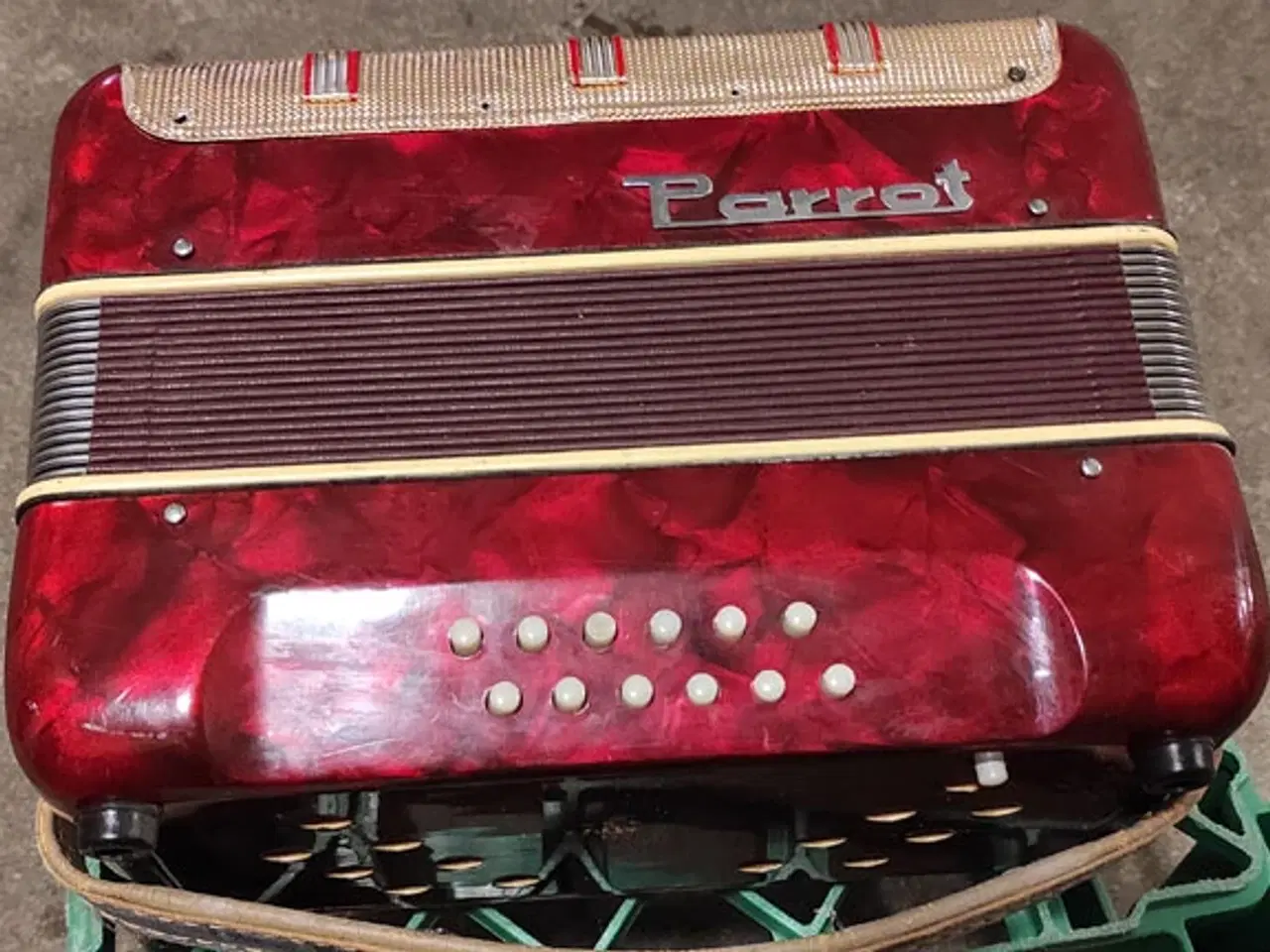 Billede 2 - Parrot harmonika mangler en tangent