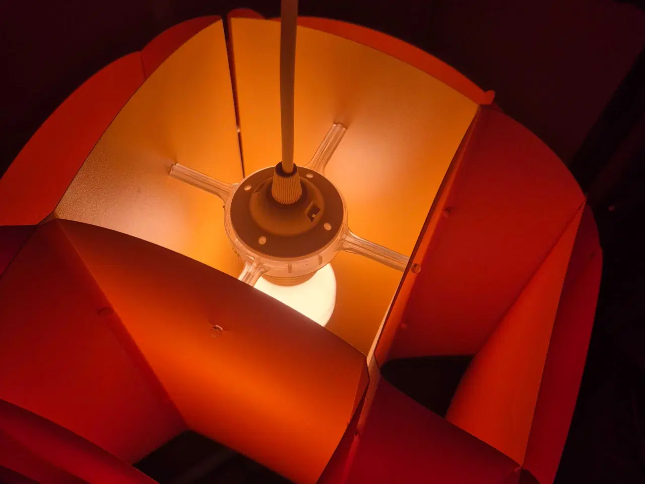 Billede 19 - Flotte gule lamper i plast 