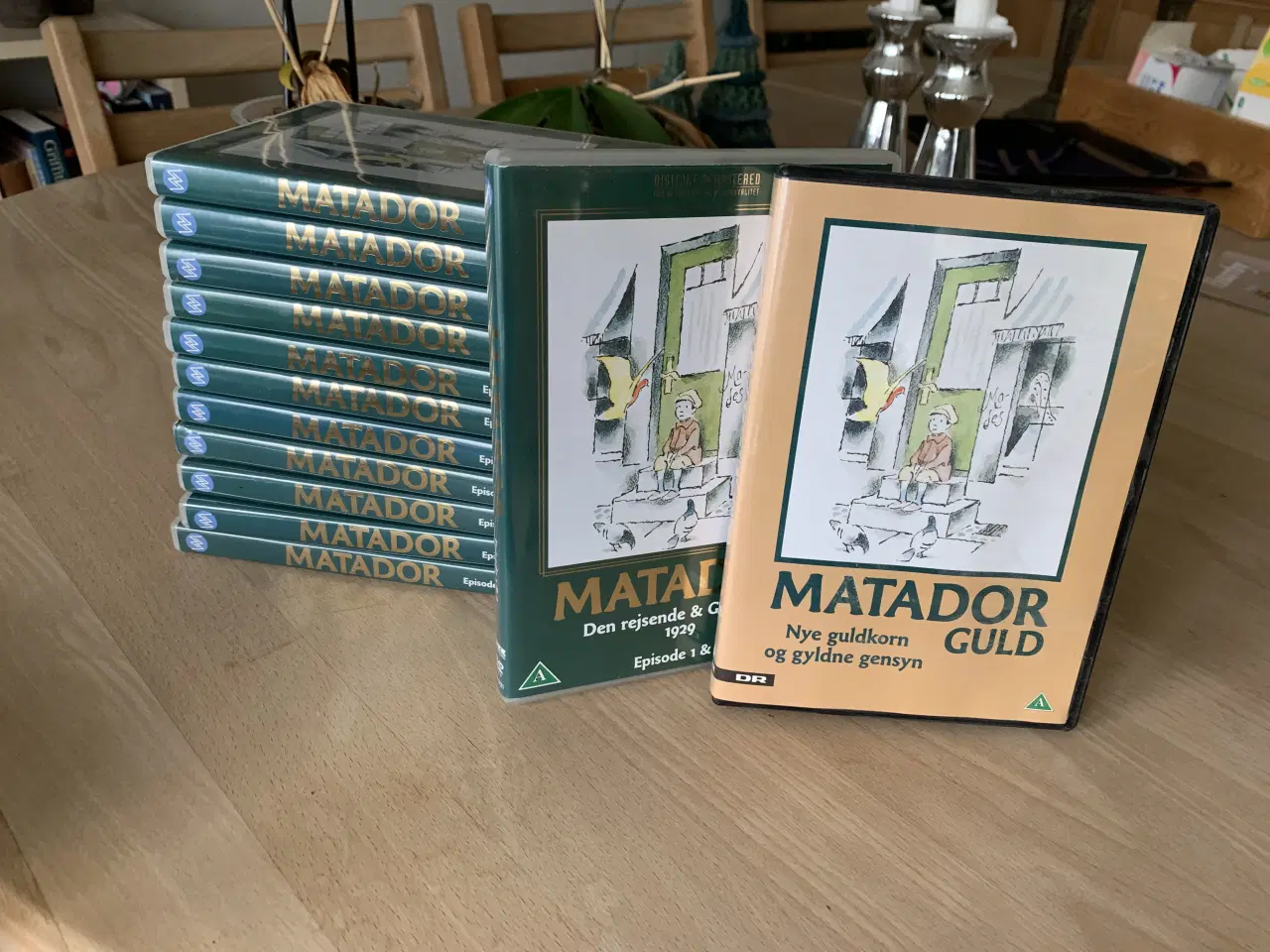 Billede 4 - Matador serien på DVD + en ekstra DVD med Guld