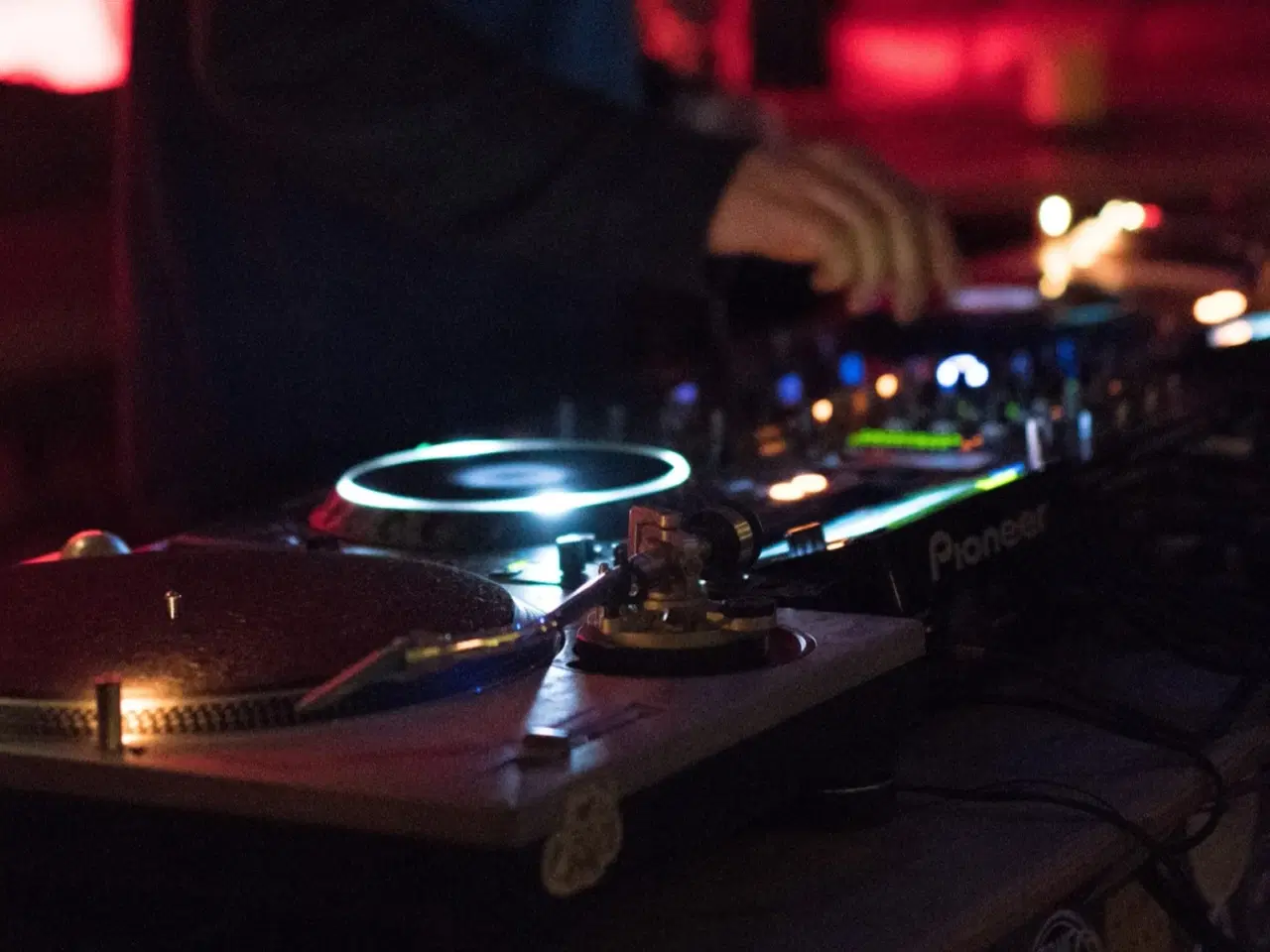 Billede 1 - DJ studio space available: