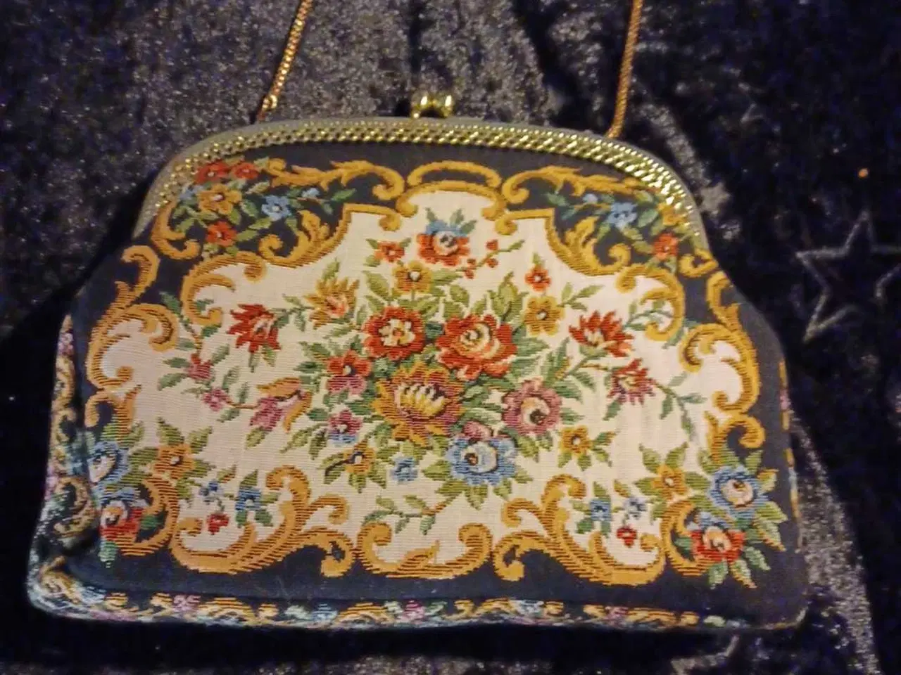 Billede 3 - VINTAGE GOBELIN broderet taske og pung.