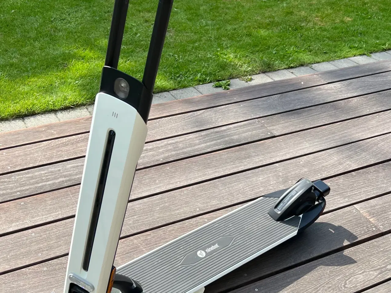 Billede 1 - SEGWAY NINEBOT Air T15E El-løbehjul 