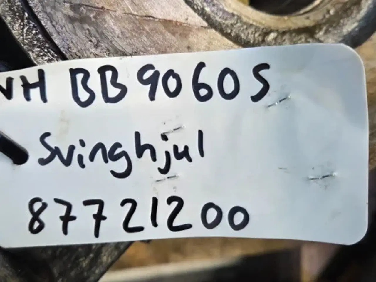 Billede 15 - New Holland BB9060S Svinghjul 87721200