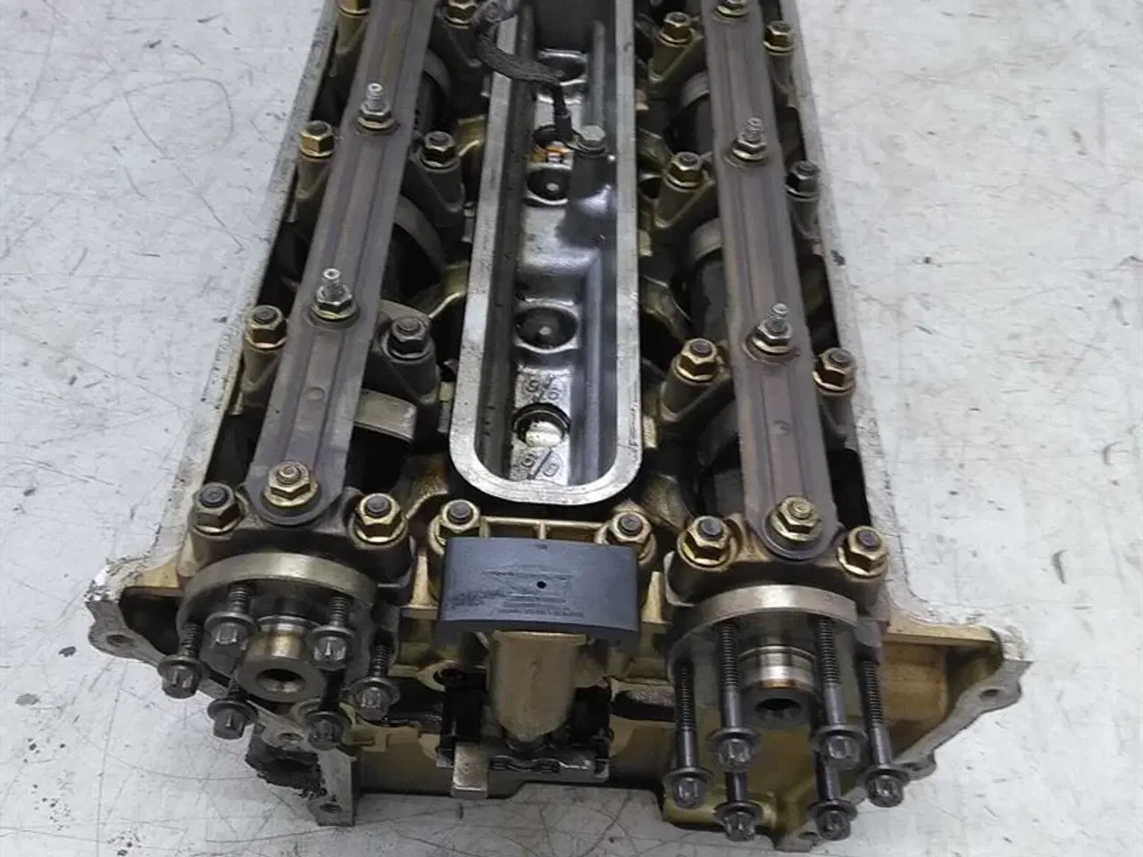 Billede 3 - Topstykke Cylinder 1-4 C14913 BMW E38 E39