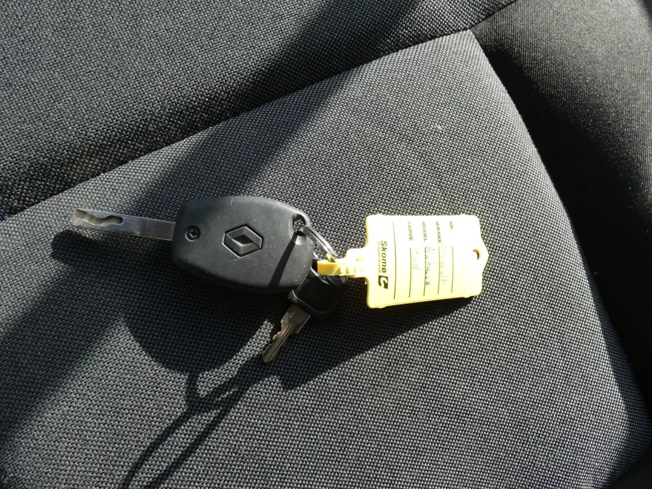 Billede 20 - Renault Master T35 L2H1 Brobil m/6 pallers lift. 2,3 DCI 130HK Ladv./Chas. Man.