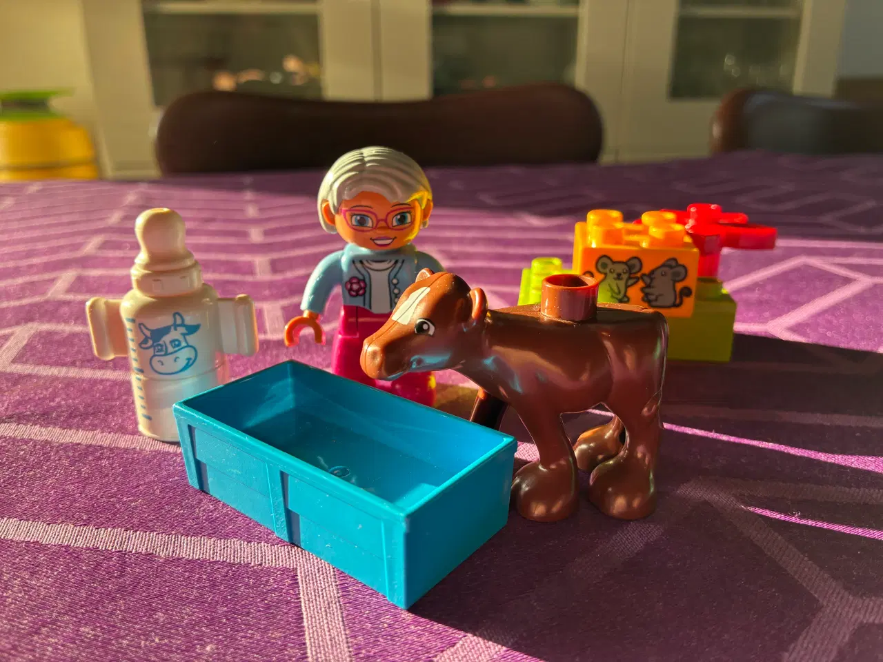 Billede 2 - Duplo bondekone med ko