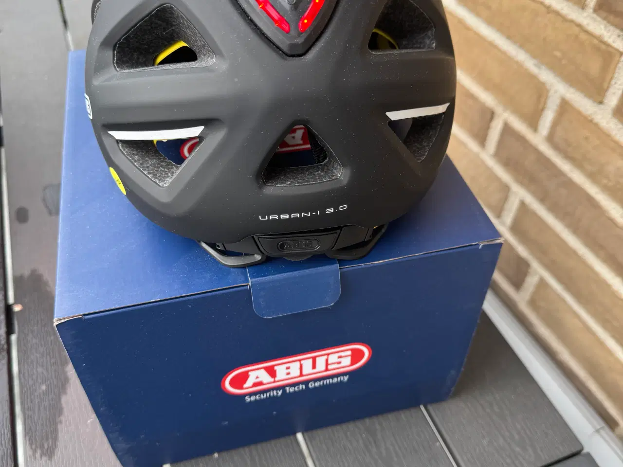 Billede 4 - Cykel hjelm /ABUS med Mips