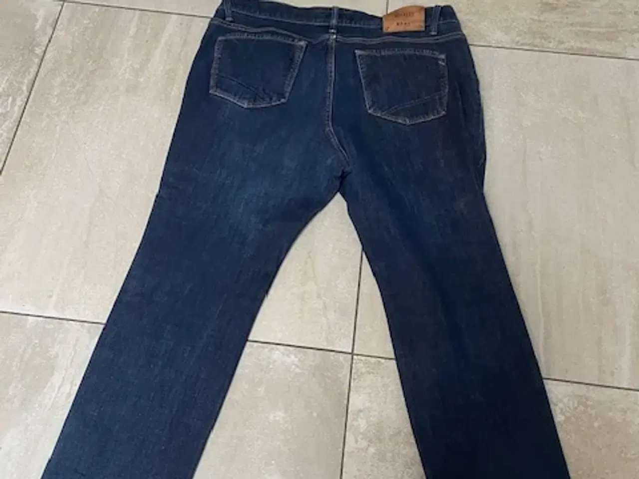 Billede 2 - Mørkeblå jeans Btax