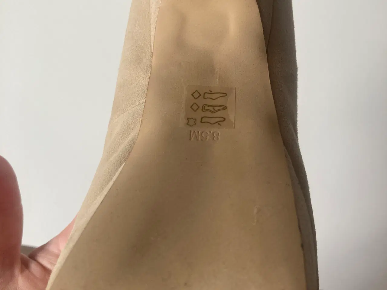 Billede 3 - Gratis Høje pumps str 40 