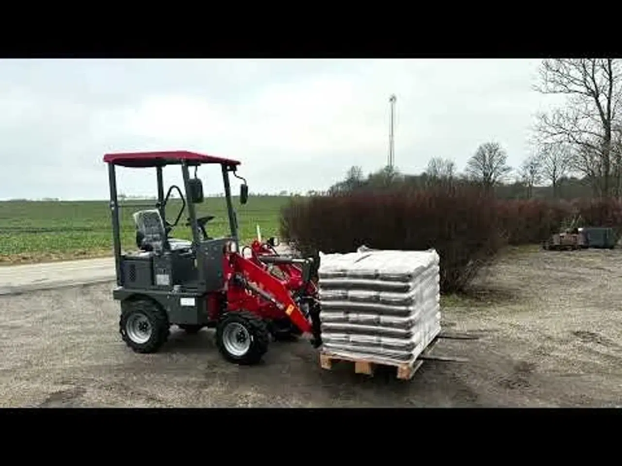 Billede 1 - HZM 805E - Inkl. Skovl og pallegafler