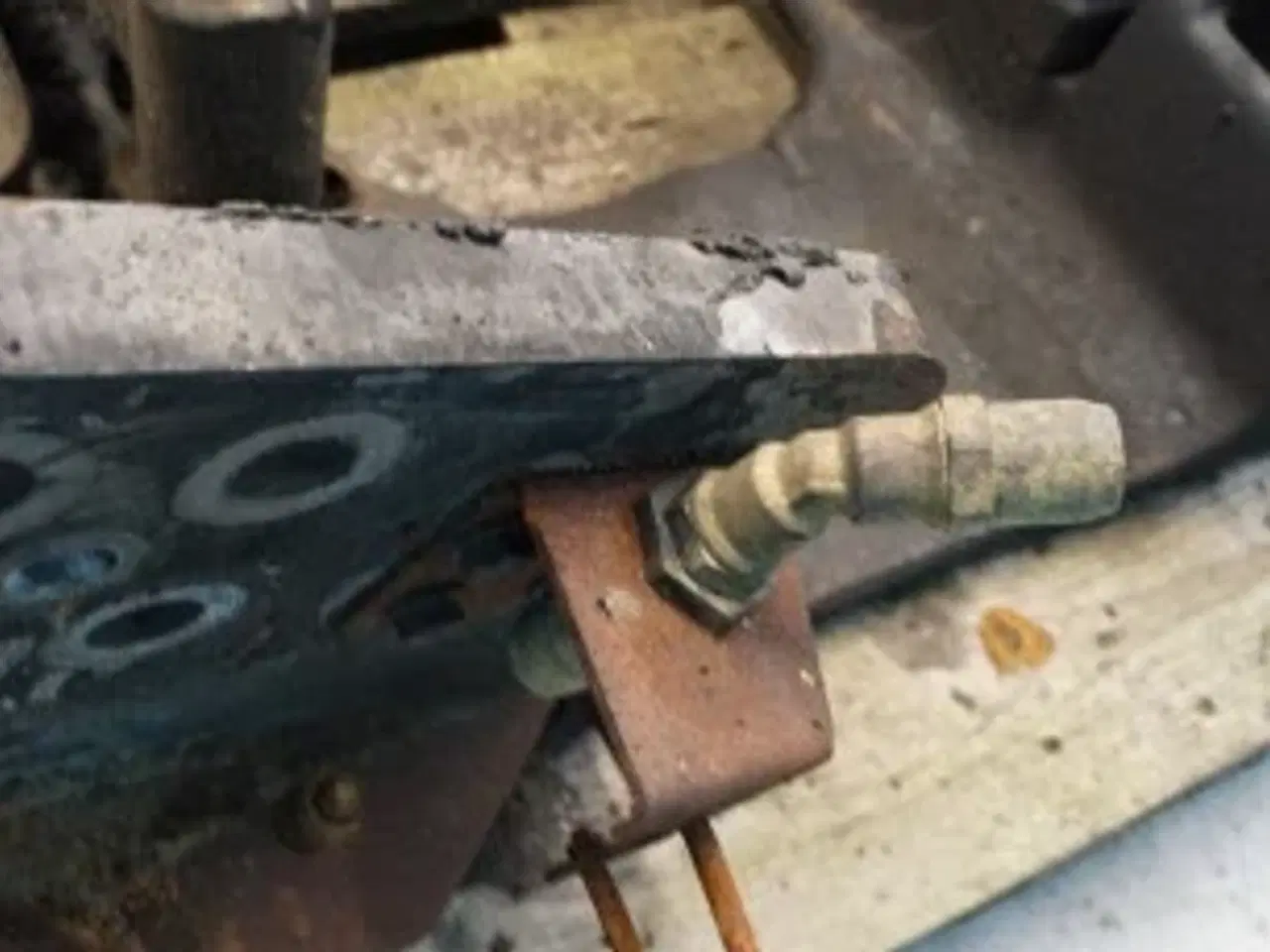 Billede 6 - Valtra T213 Forbro / Affjedring 