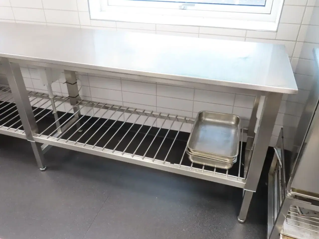 Billede 3 - Arbejdsstation m. hævefunktion PALBO i rustfrit stål (uden indhold)