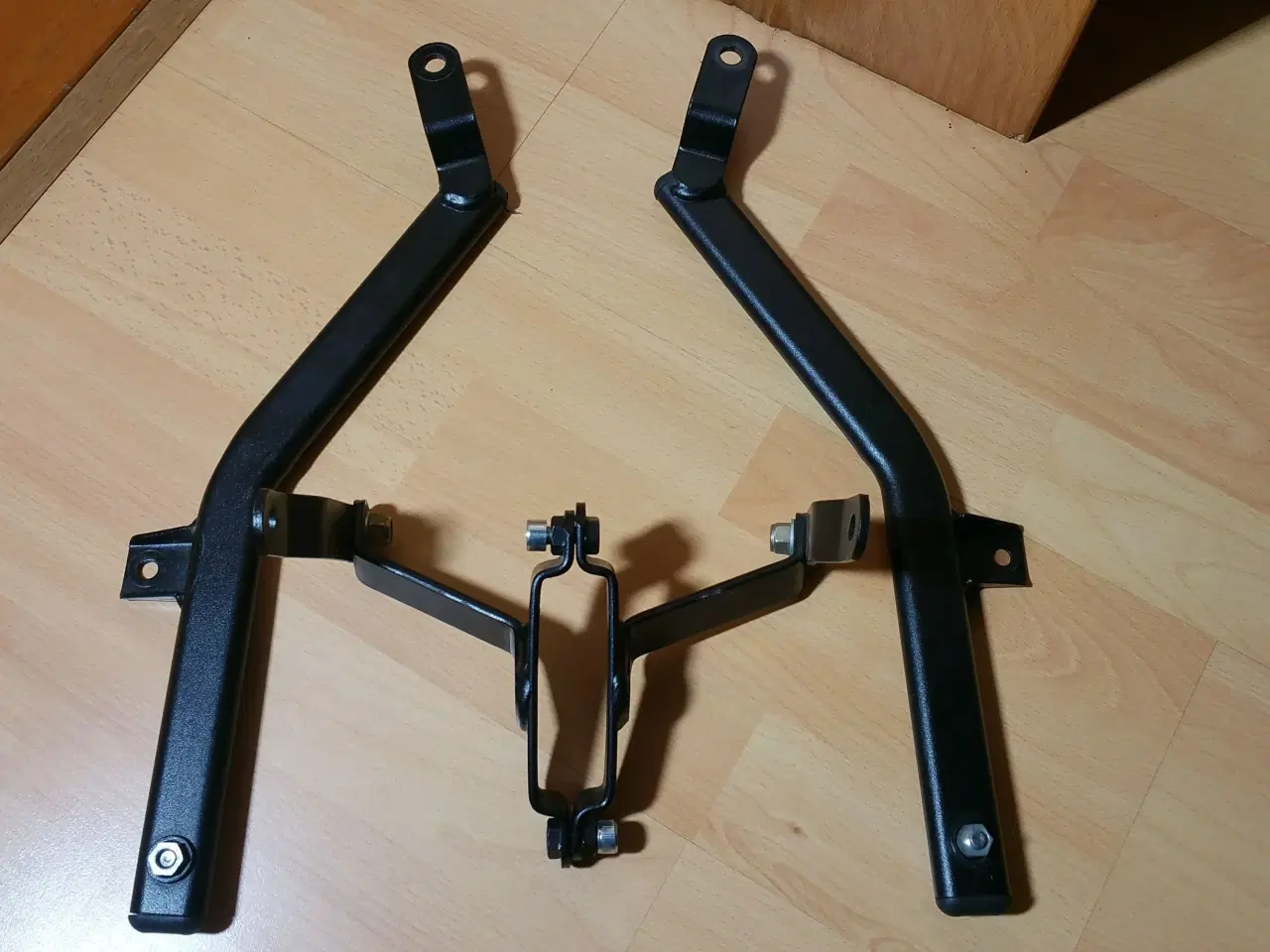 Billede 2 - Givi Wingrack beslag til Suzuki VX 800