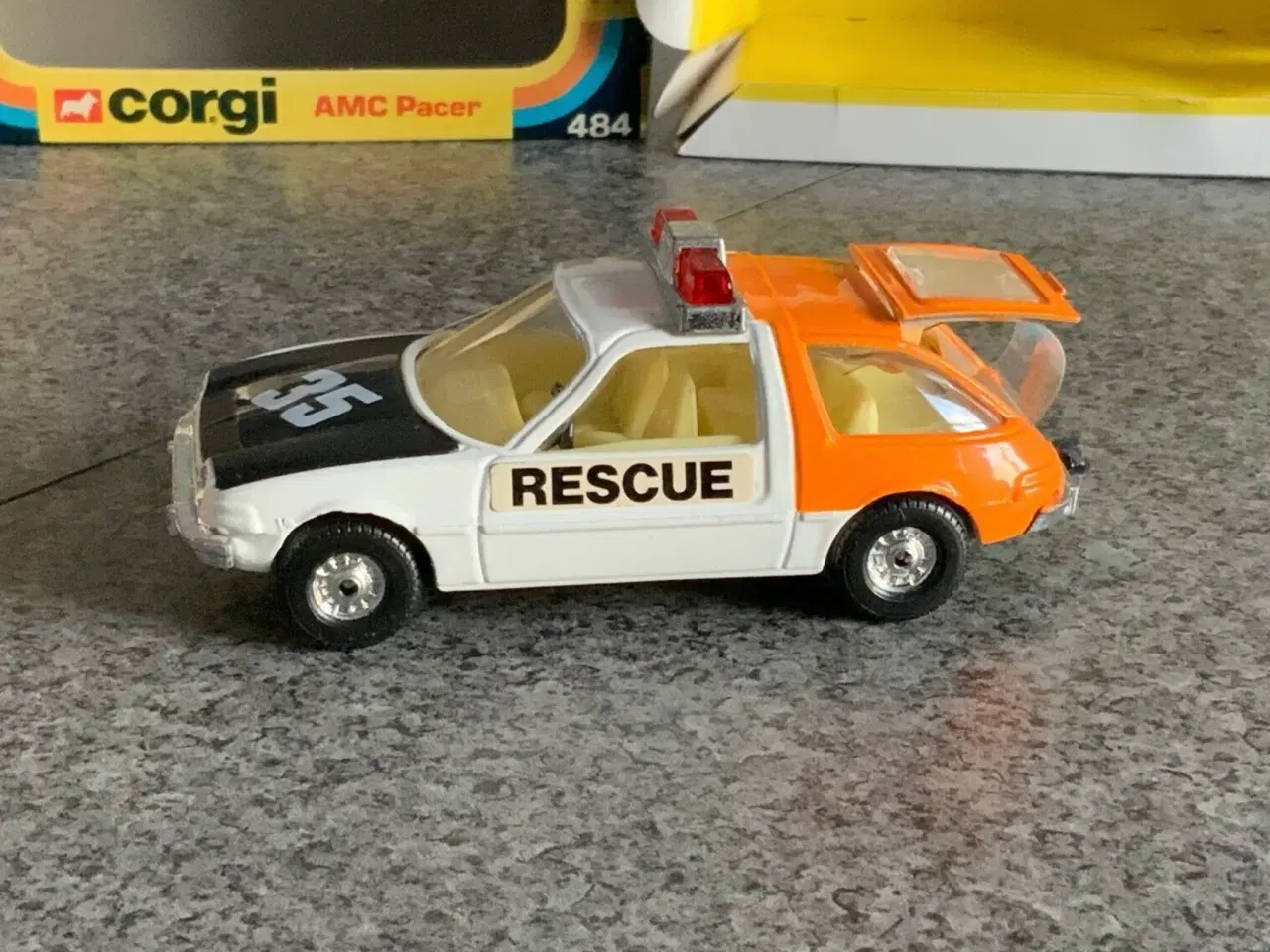 Billede 1 - Corgi Toys No. 484 AMC Pacer, scale 1:36