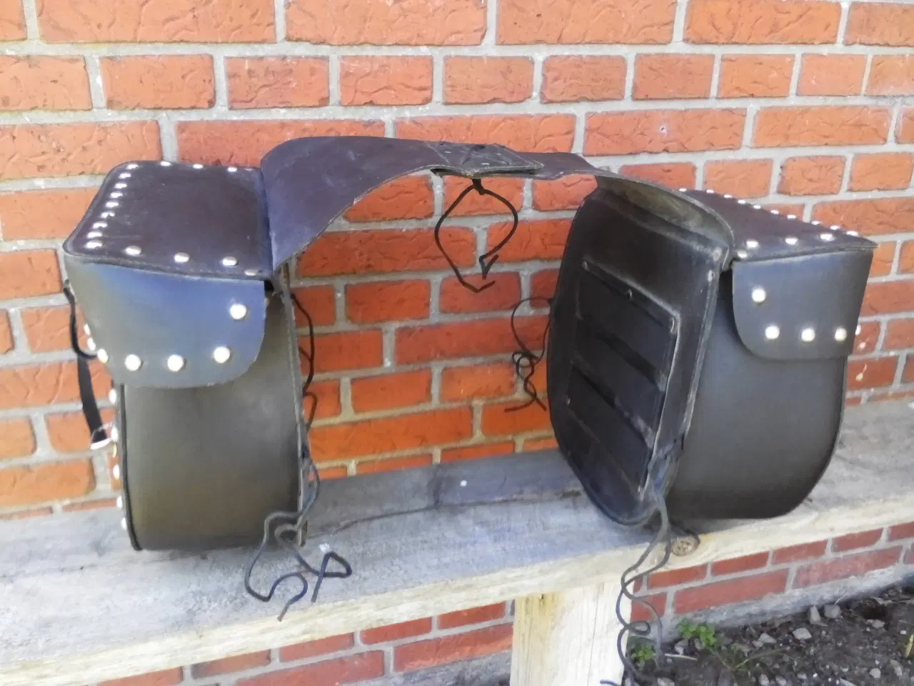 Billede 2 - 2 NYE i Kernelæder Evt til MC knallert scooter oa 