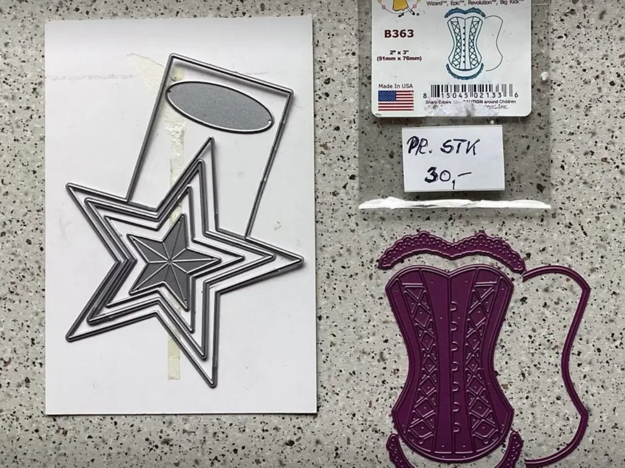 Billede 1 - Scrapbook dies, forskellige sæt, punch mm.  Fra