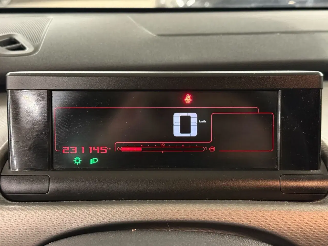 Billede 12 - Citroën C4 Cactus 1,6 Blue HDi Feel Complet start/stop 100HK 5d