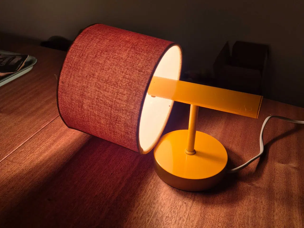 Billede 12 - Fine gule væglamper i dansk design