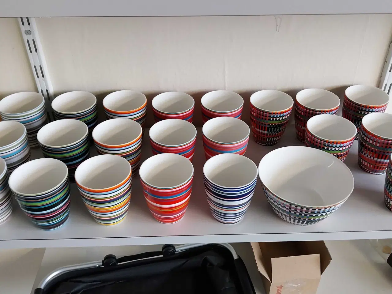 Billede 1 - Iittala krus og skål, samt Royal Copenhagen krus