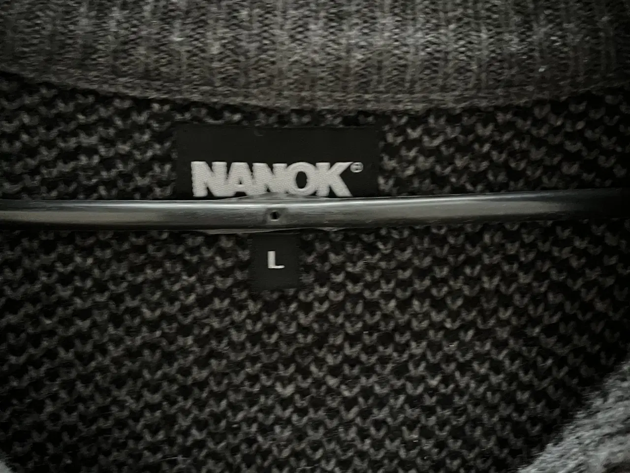 Billede 2 - Nanok halfzip strik