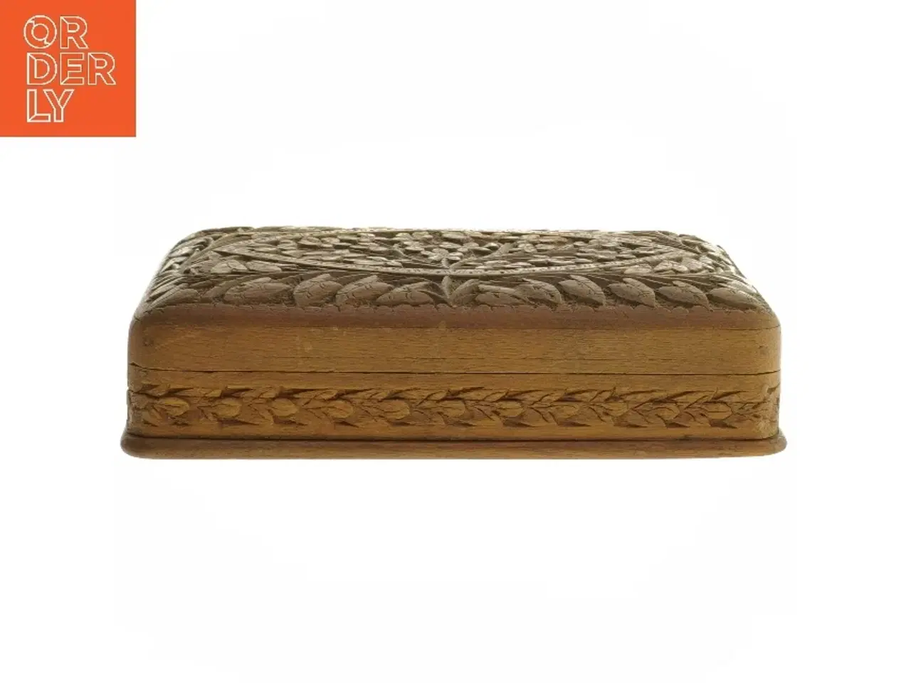Billede 3 - Trææske med graveringer (str. 21x13x5 cm)