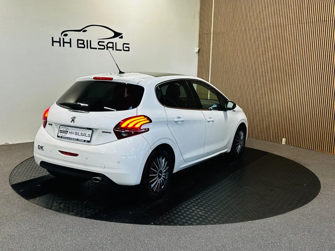 Billede 5 - Peugeot 208 1,6 BlueHDi 100 GT Line Sky