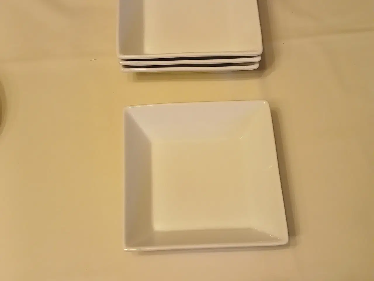 Billede 1 - 4 stk. Serveringsfad i Porcelæn