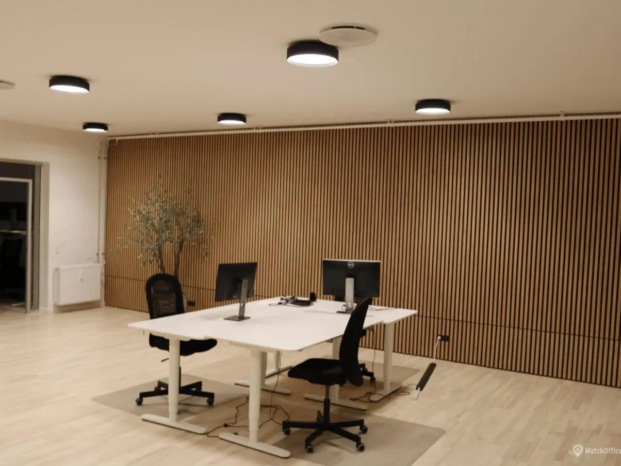 Billede 3 - Hyggeligt kontor med mulighed for parkering lige ved indgangen