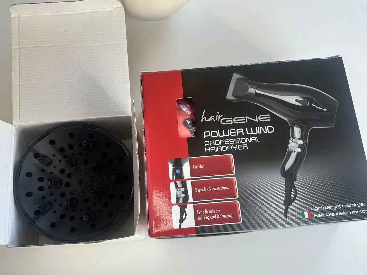 Billede 2 - Hairgene Powerwind hårtørrer inkl tilbehør 