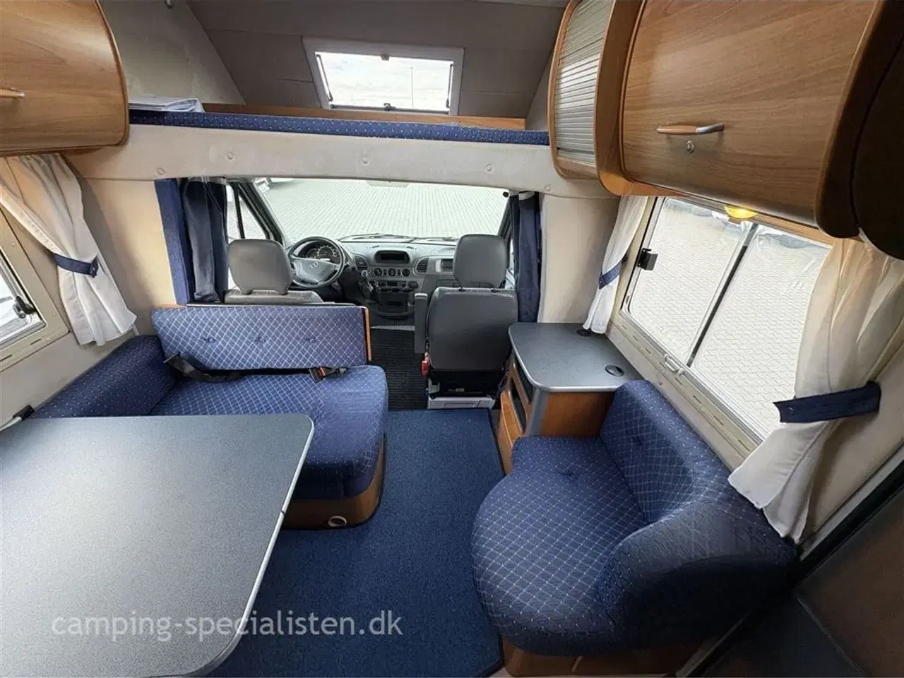 Billede 7 - 2003 - Arca Mercedes Benz Alkove   Arca Mercedes-Benz Alkove 2003 - Se den nu hos Camping-Specialisten.dk