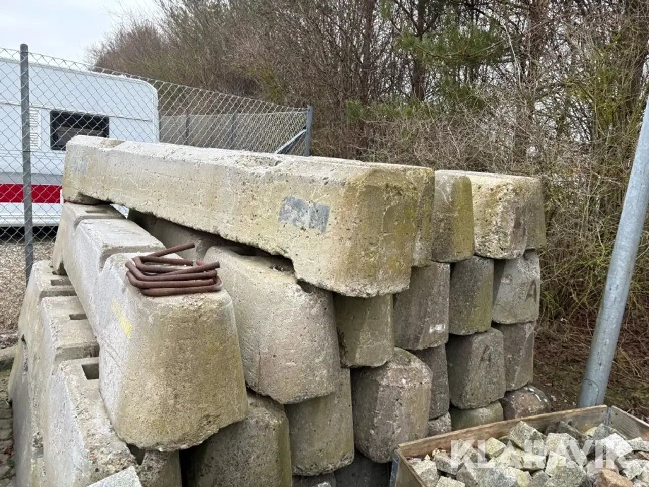 Billede 8 - Betonblokke og betonbarrierer 30 styk