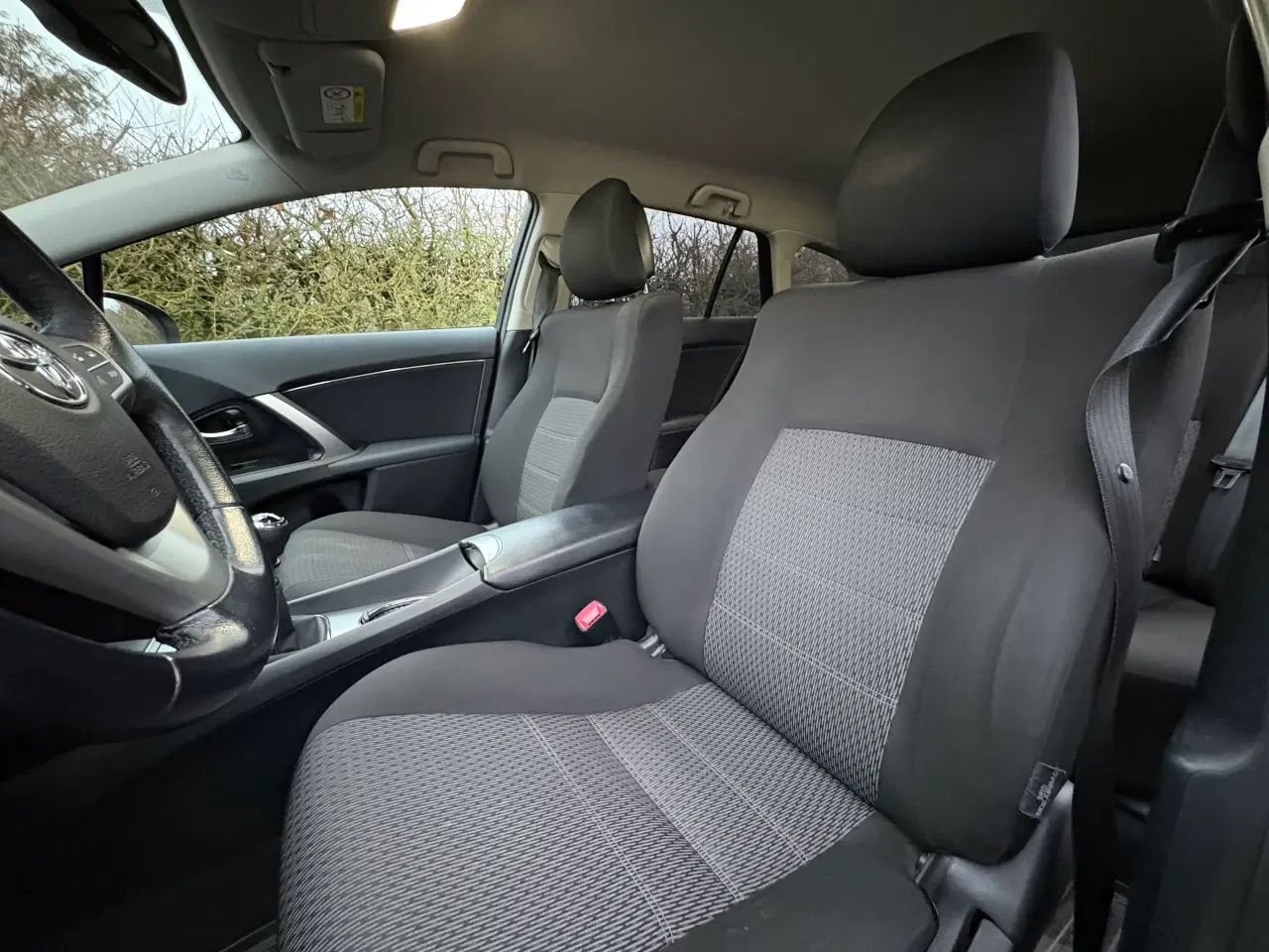 Billede 5 - Toyota Avensis 1.6 benzin, 2015