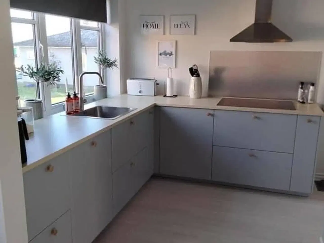 Billede 4 - Dejligt sommerhus i S�by p� smukke �r� med plads til 8 personer
USIGT UD OVER VANDET