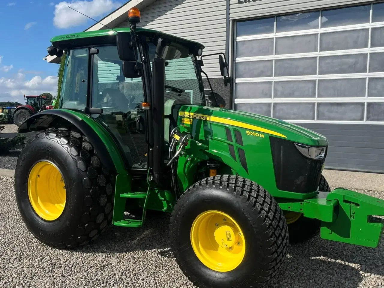 Billede 16 - John Deere 5090 M Med græsdæk