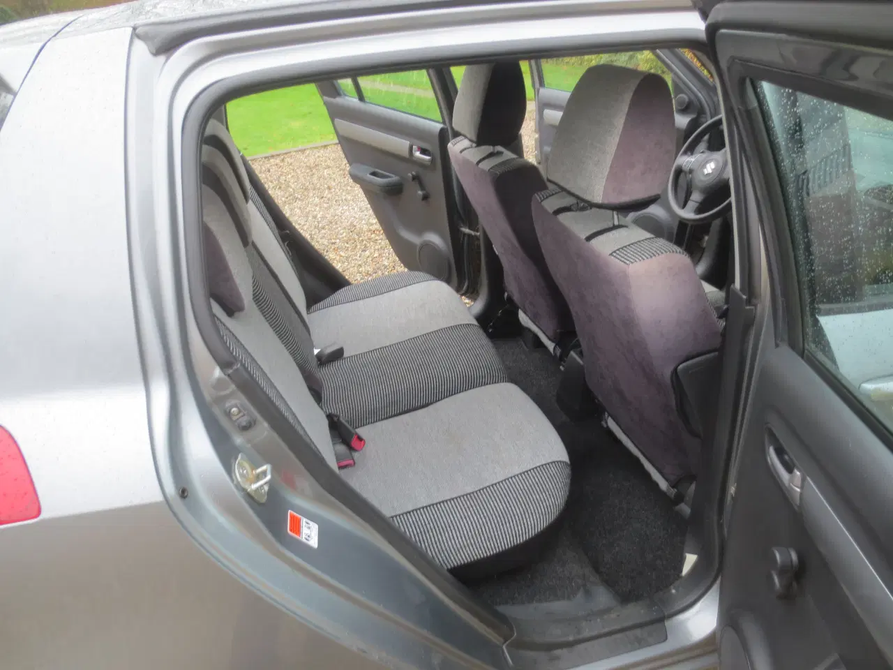 Billede 11 - Suzuki Swift 1.5 i 5 Døres, Synet 