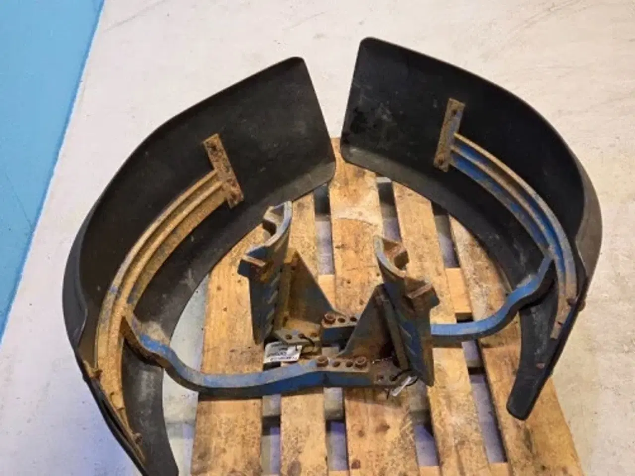 Billede 6 - New Holland 8340 Hjulskærm Sæt 