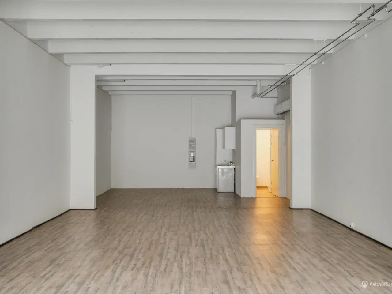 Billede 1 - Butikslejemål i populært lokalcenter