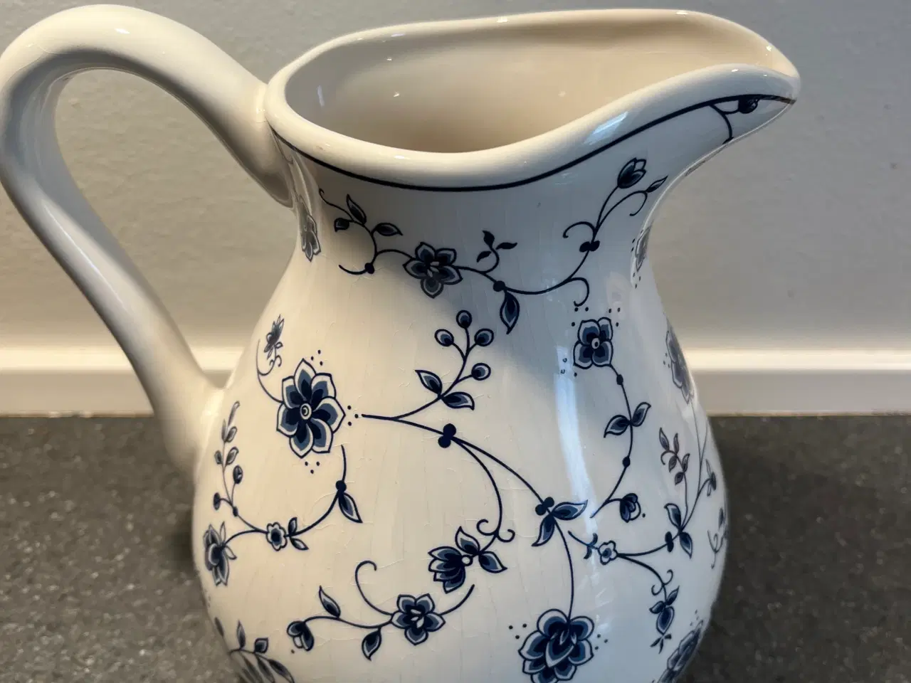 Billede 1 - Flot mælkekande - højde 18 cm