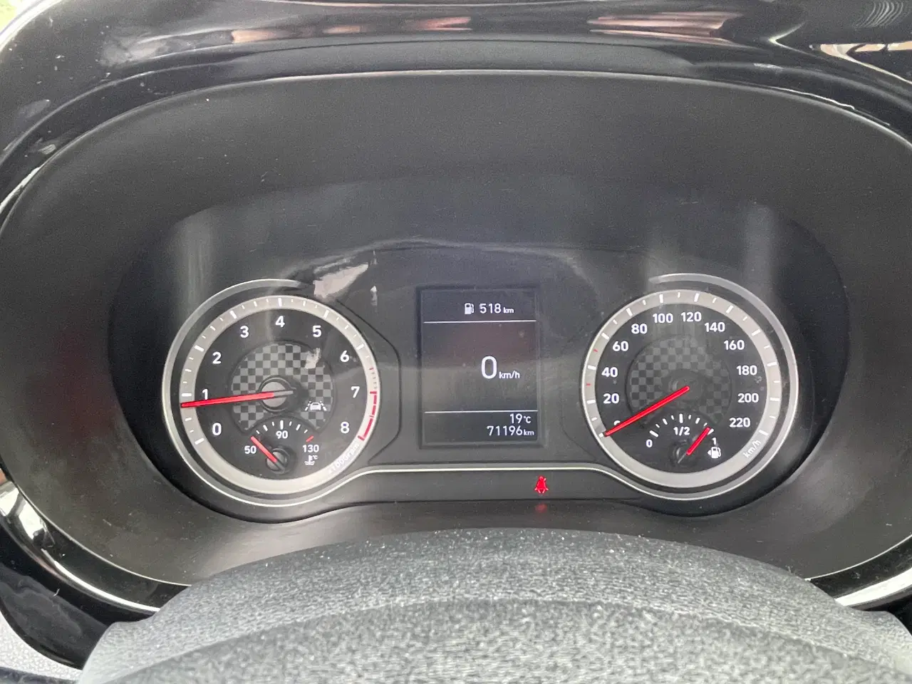 Billede 11 - Hyundai i10 1.0 Essential – Veludstyret, økonomisk