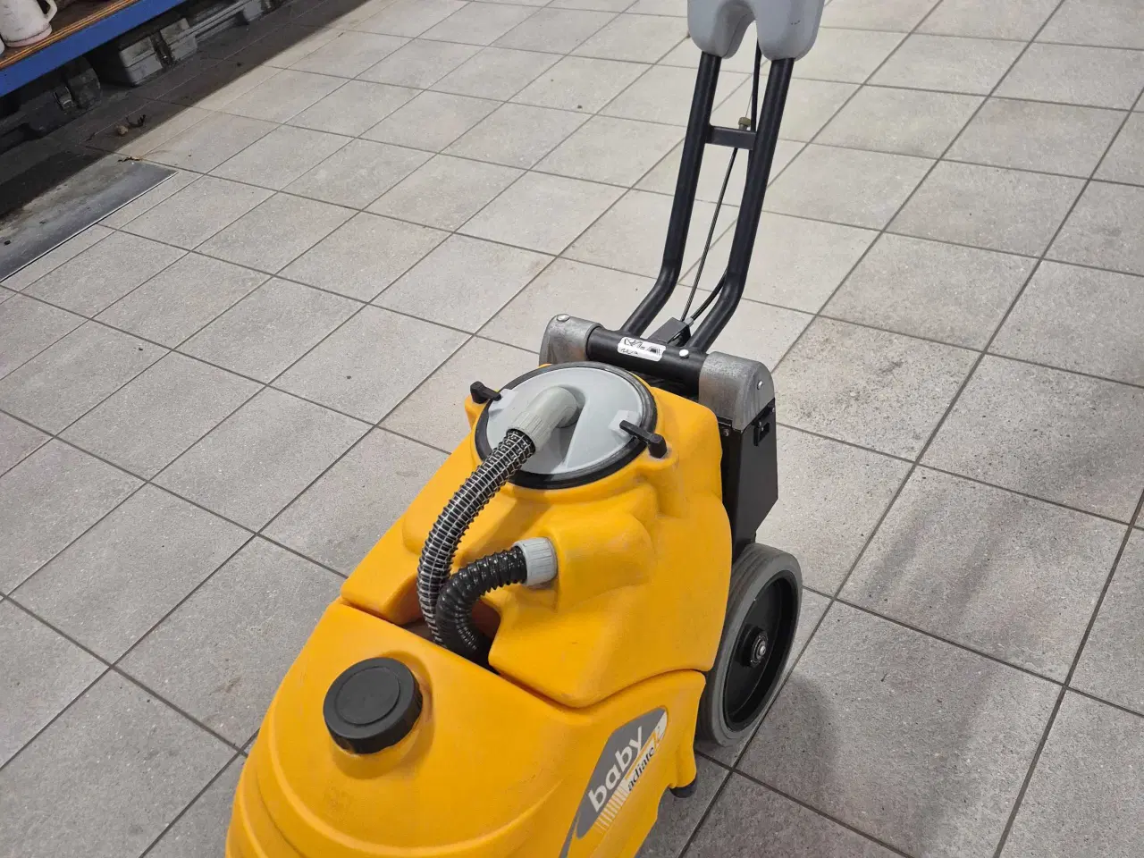 Billede 2 - Gulvvaske maskine adiatek 