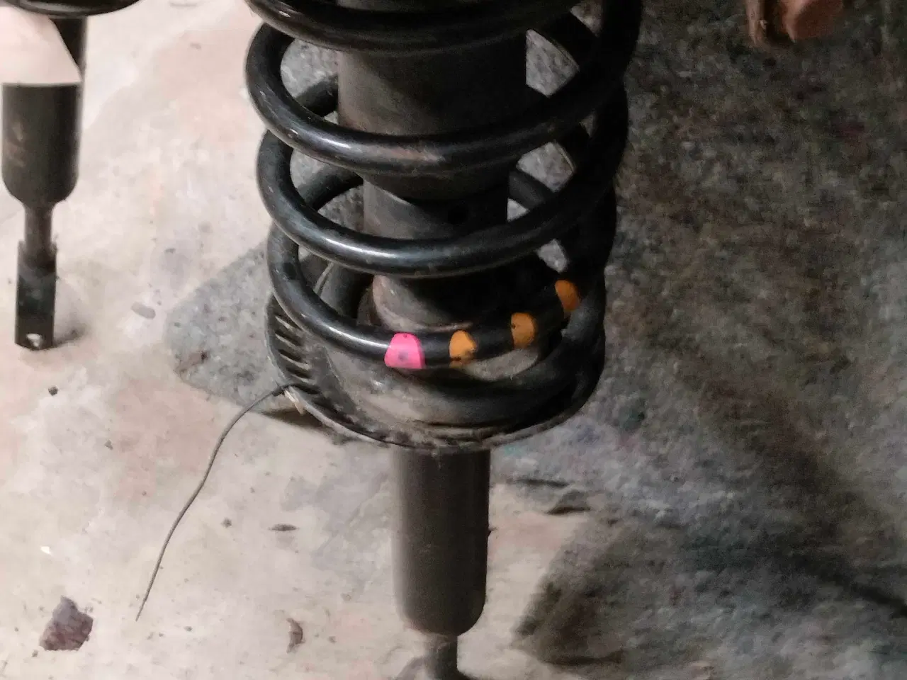 Billede 5 - Fjederben sæt for VW Passat 3B