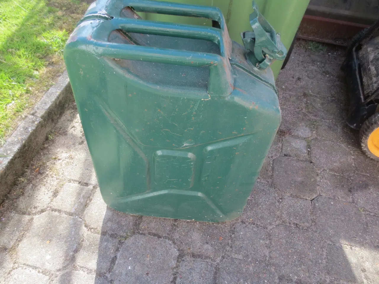 Billede 3 - 1 stk Retro Jerry Can 20 ltr årg 1988