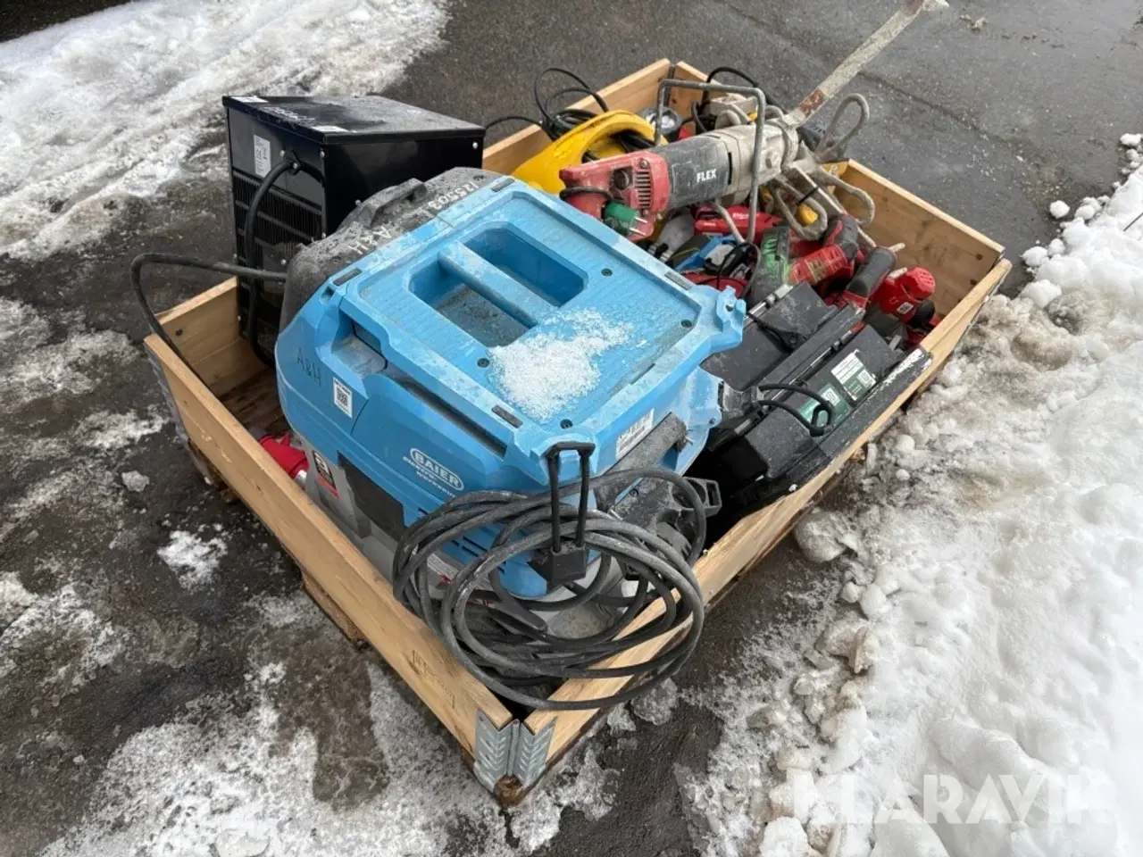 Billede 3 - Assorteret håndværktøj og støvsuger - 1 palle