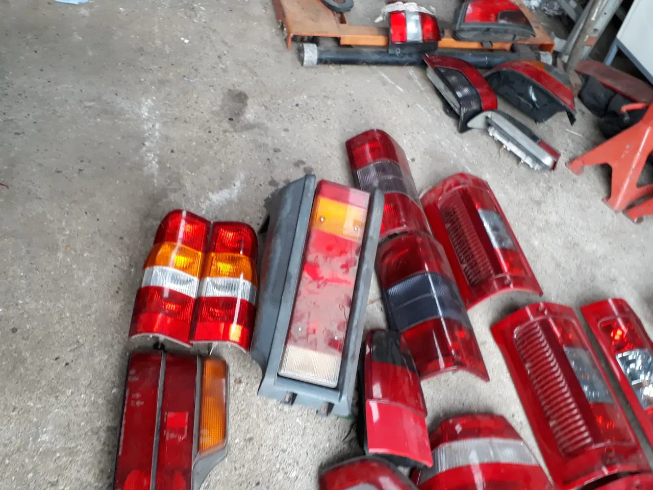 Billede 12 - Varevogne. For og baglygter, og spejle, 1995-2010