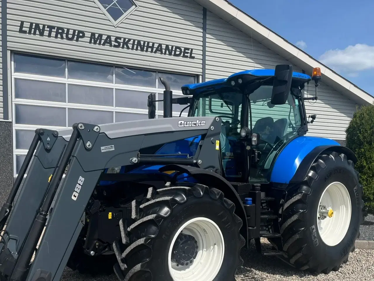 Billede 2 - New Holland T7.270 AC med frontlift og frontlæsser