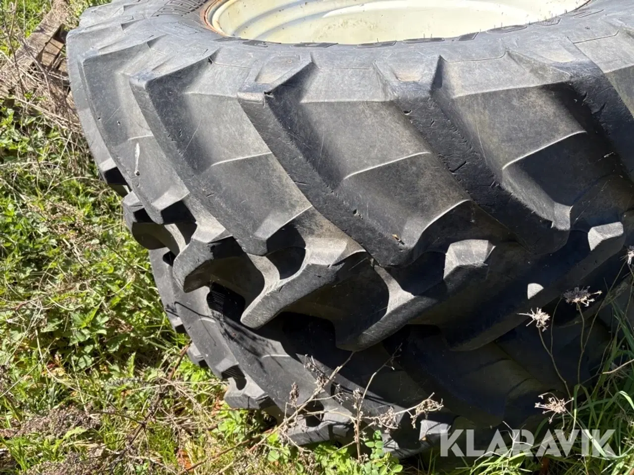Billede 4 - Traktor bag dæk Trelleborg Tom 800